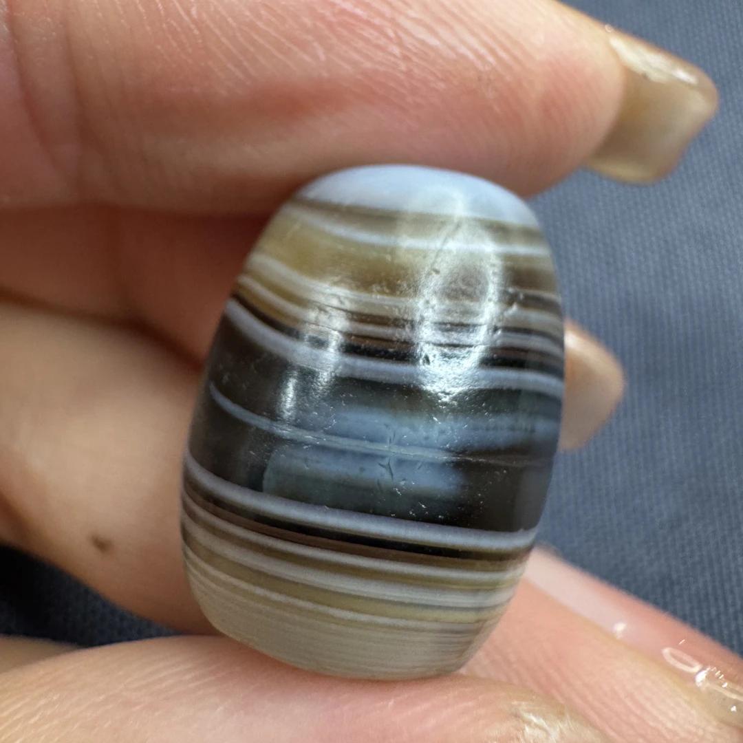 藏系到代缠丝玛瑙珠