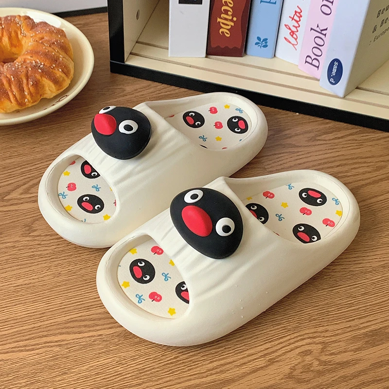 可爱企鹅eva防臭拖鞋女夏季外穿ins潮软底室内居家防滑凉拖鞋秋千