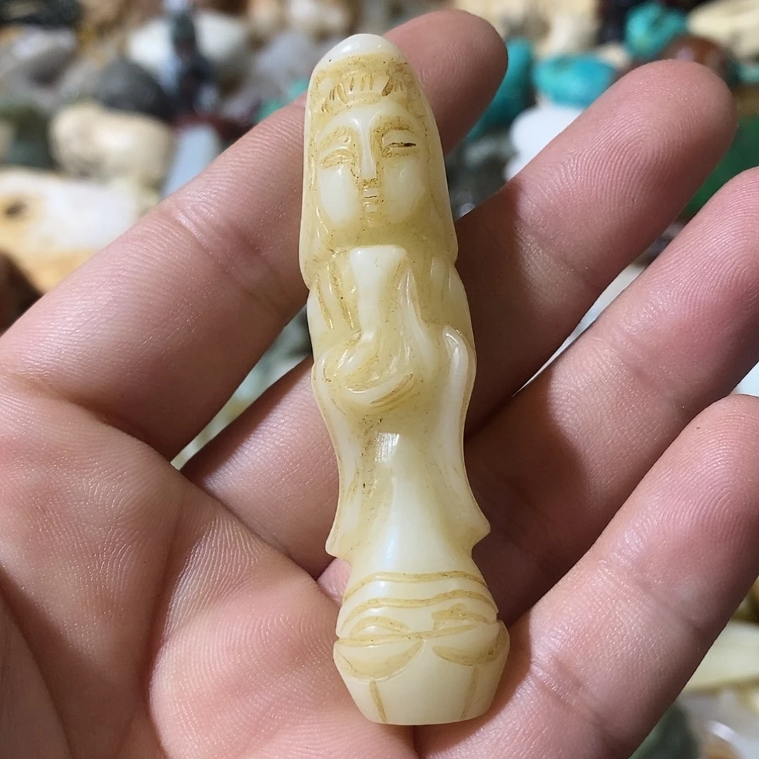 和田玉（糖玉）未镶嵌挂件