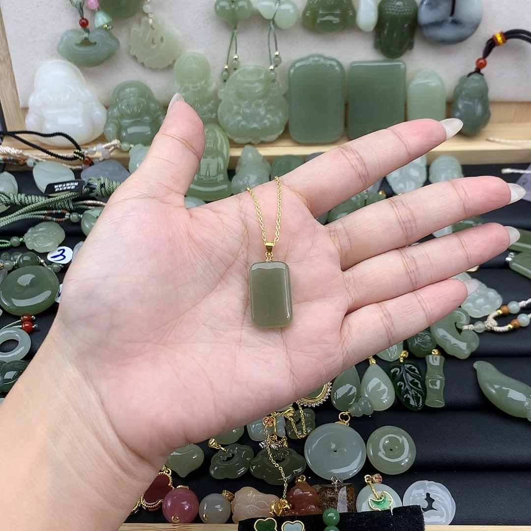 吊坠(赠链)银S925镶嵌和田玉