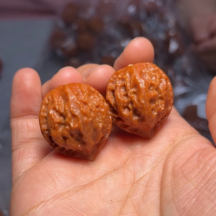 文玩核桃把件野生官帽9000