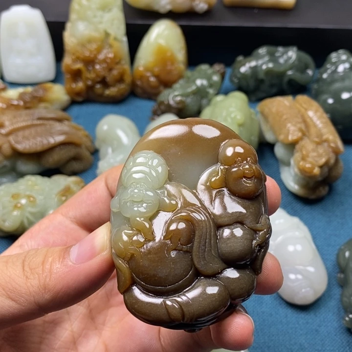 未镶嵌和田玉把件