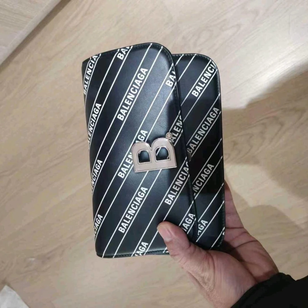 95新 Balenciaga/巴黎世家 小野专属/单肩包/DY7516