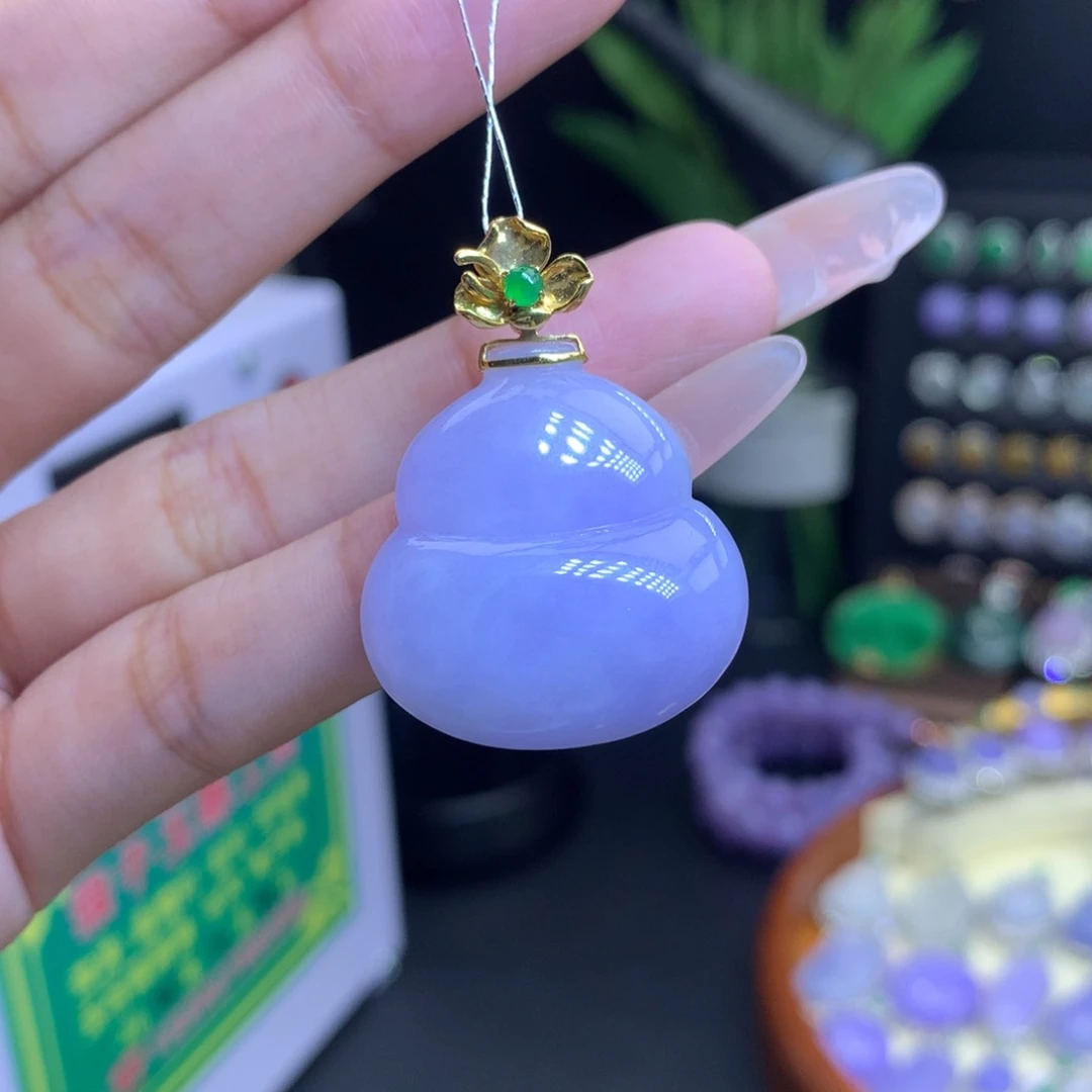 翡翠18K金镶嵌颈饰天然