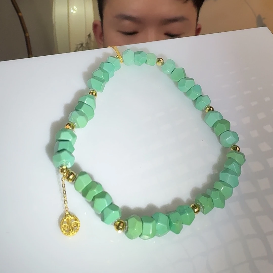 绿松石未镶嵌挂件