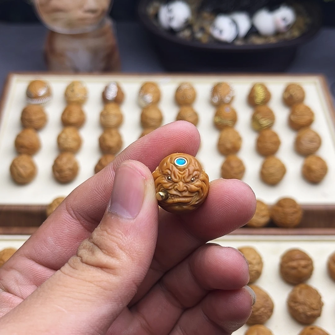 皇***急吊坠猴头核桃镶嵌烟鬼18