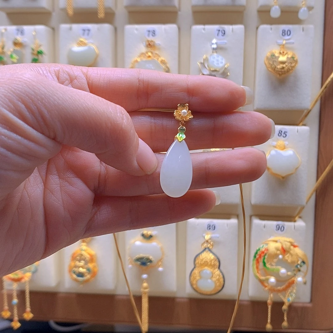 和田玉银S925镶嵌颈饰