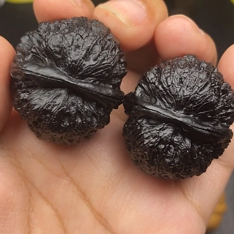 文玩核桃把件38尺铁狮子