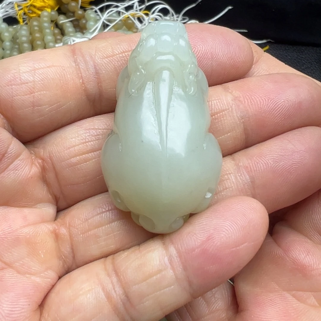 和田玉（糖玉）未镶嵌吊坠(不含链)