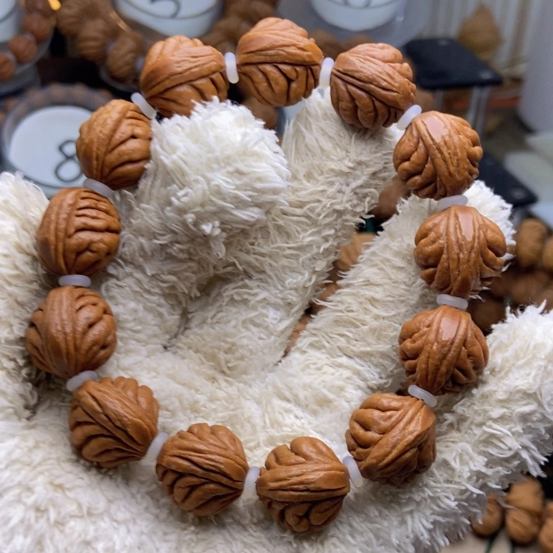 桃核把件闪电购 37