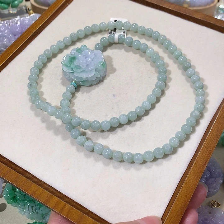 翡翠未镶嵌颈饰翡翠吊坠