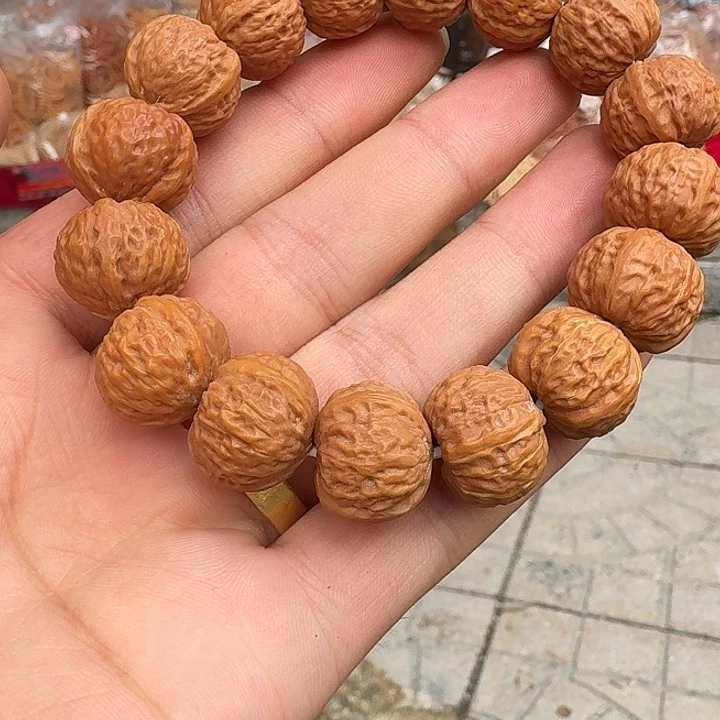 猴头核桃吊坠正本三棱聚宝盆17