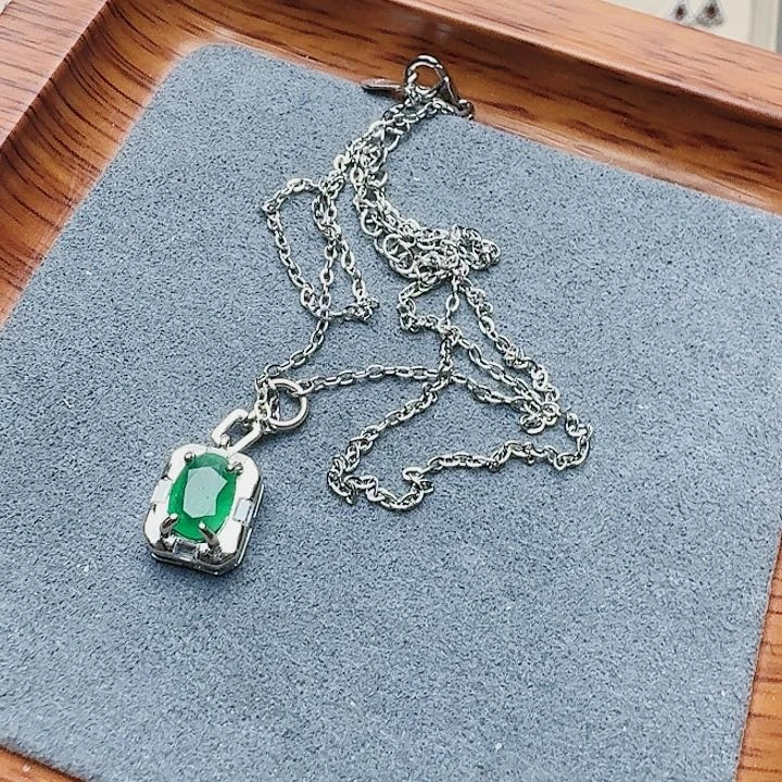 祖母绿颈饰银S925镶嵌