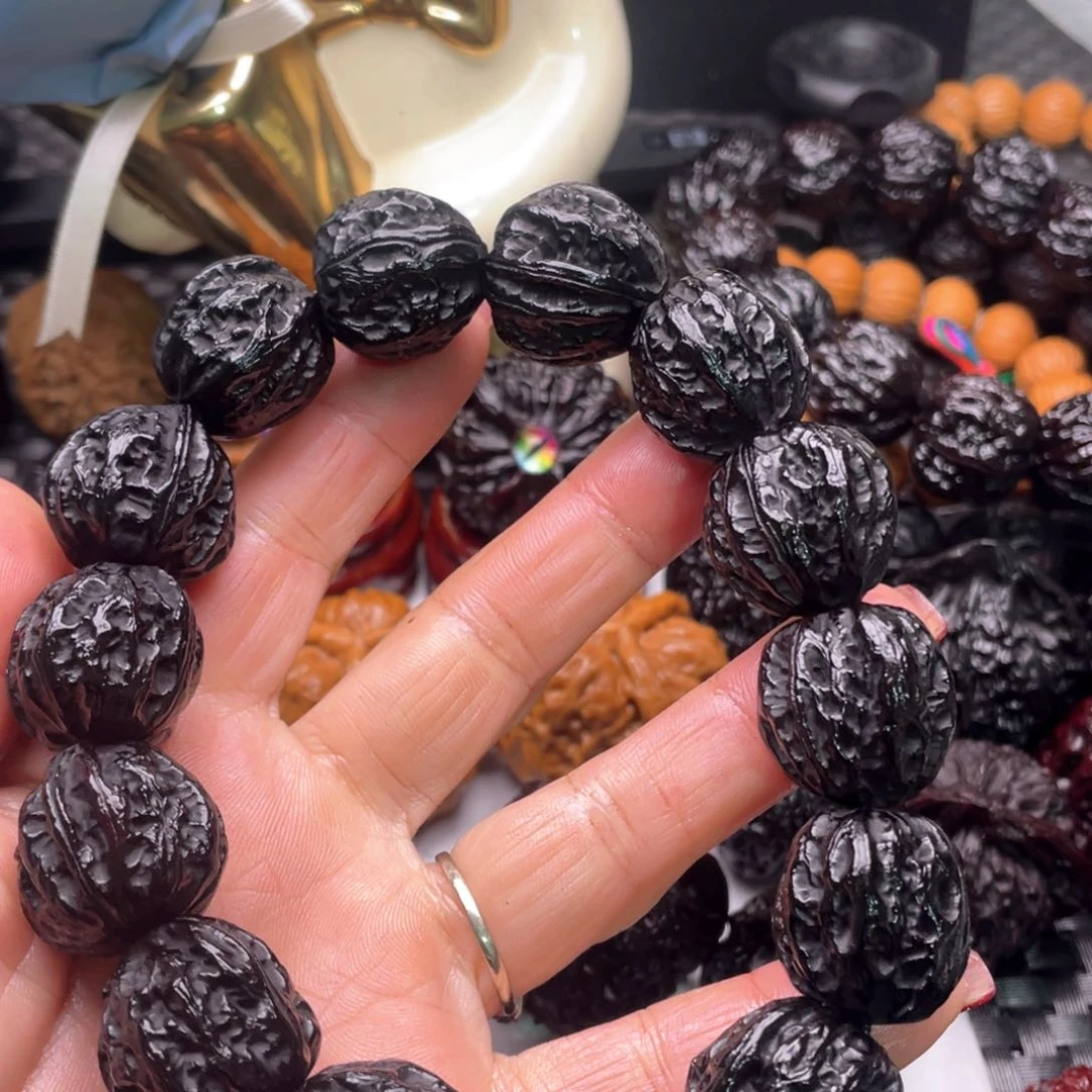 文玩地闷手串2.2尺寸