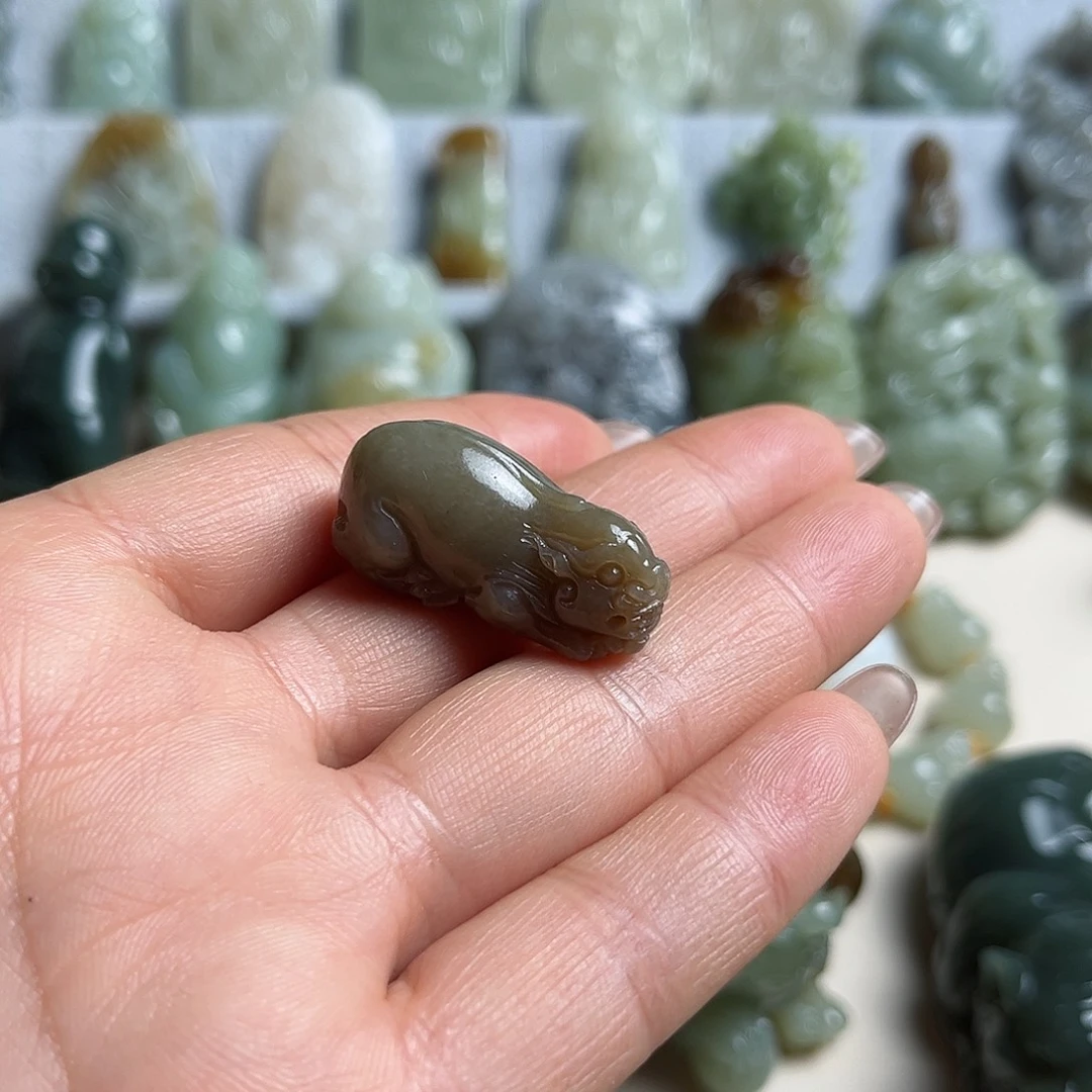 和田玉未镶嵌挂件