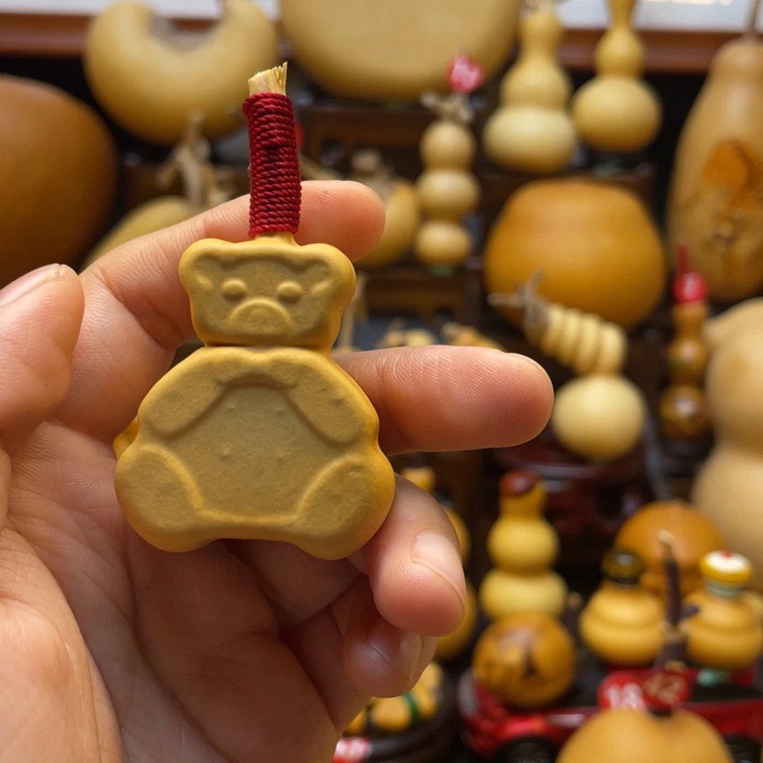 ?**?葫芦头的做法是用一种特殊材料制作而