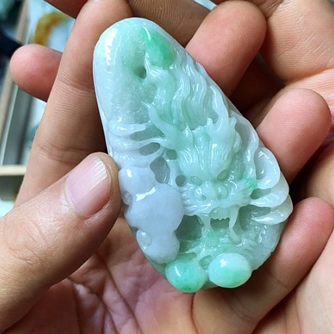 颈饰未镶嵌翡翠福豆豆珠宝翡翠颈饰