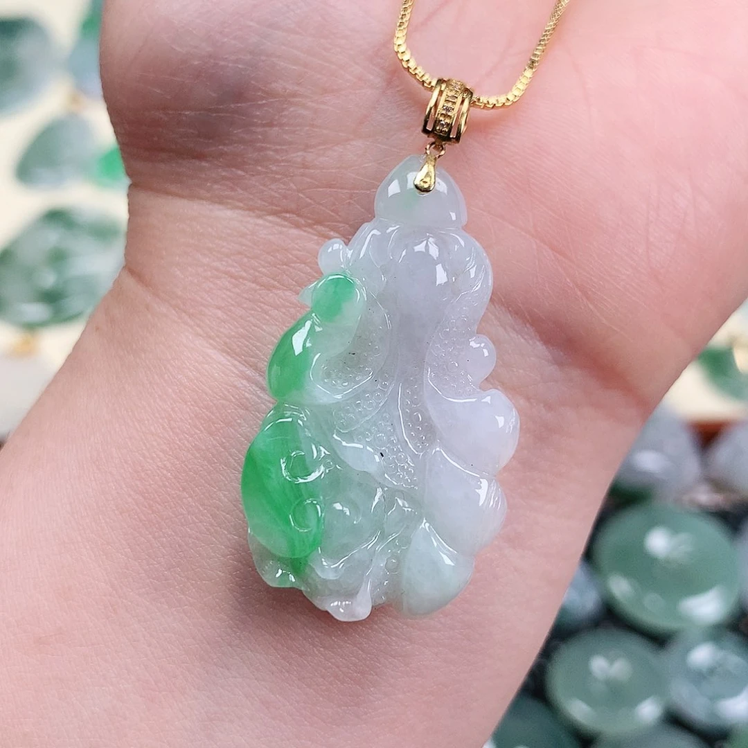 【闪购商品】翡翠吊坠(不含链)18K金镶嵌白菜