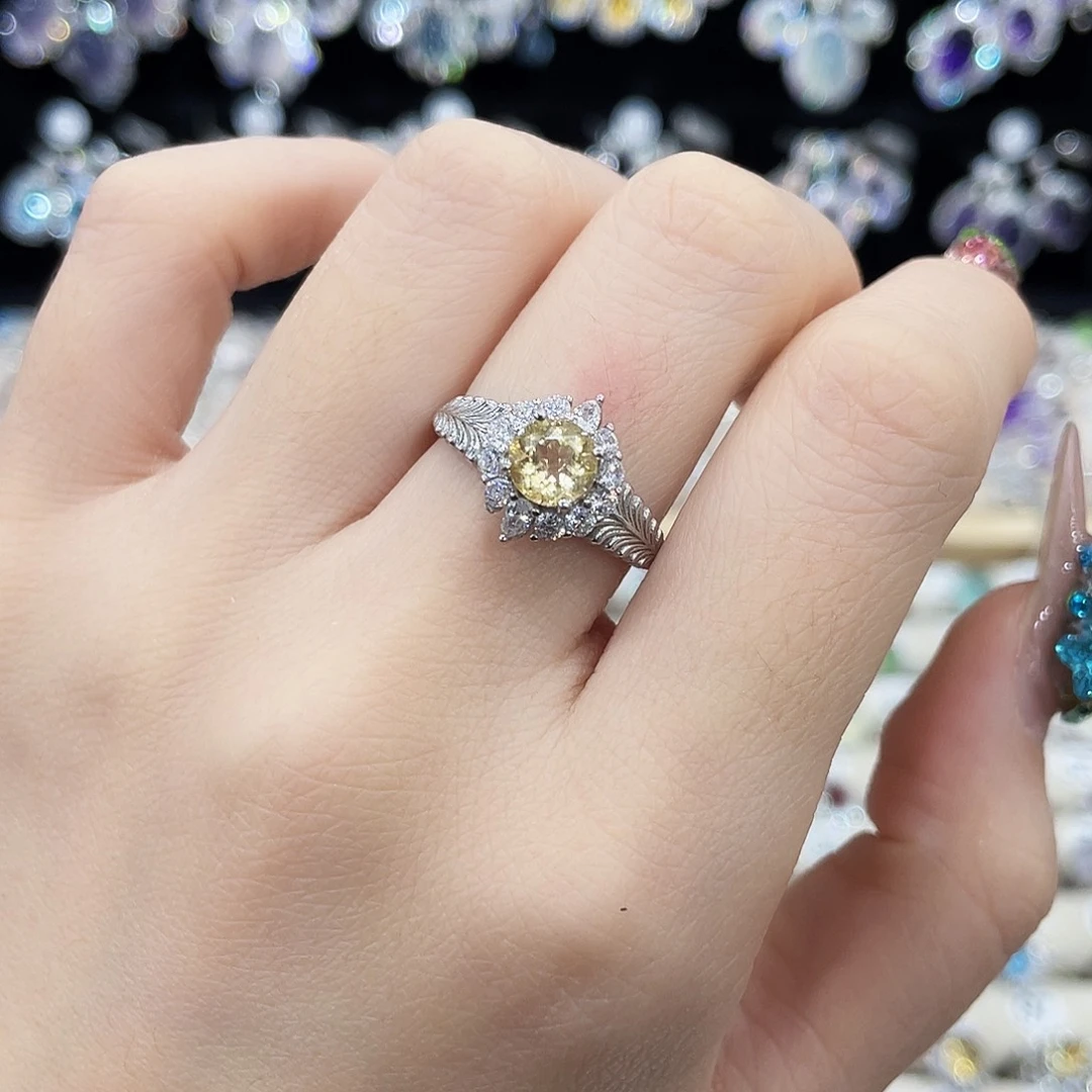 银S925镶嵌戒指黄晶戒指