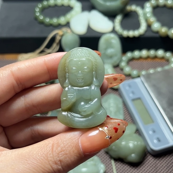未镶嵌和田玉（糖玉）挂件