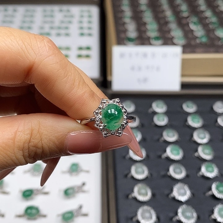 石英质玉（非洲翠）合金戒指