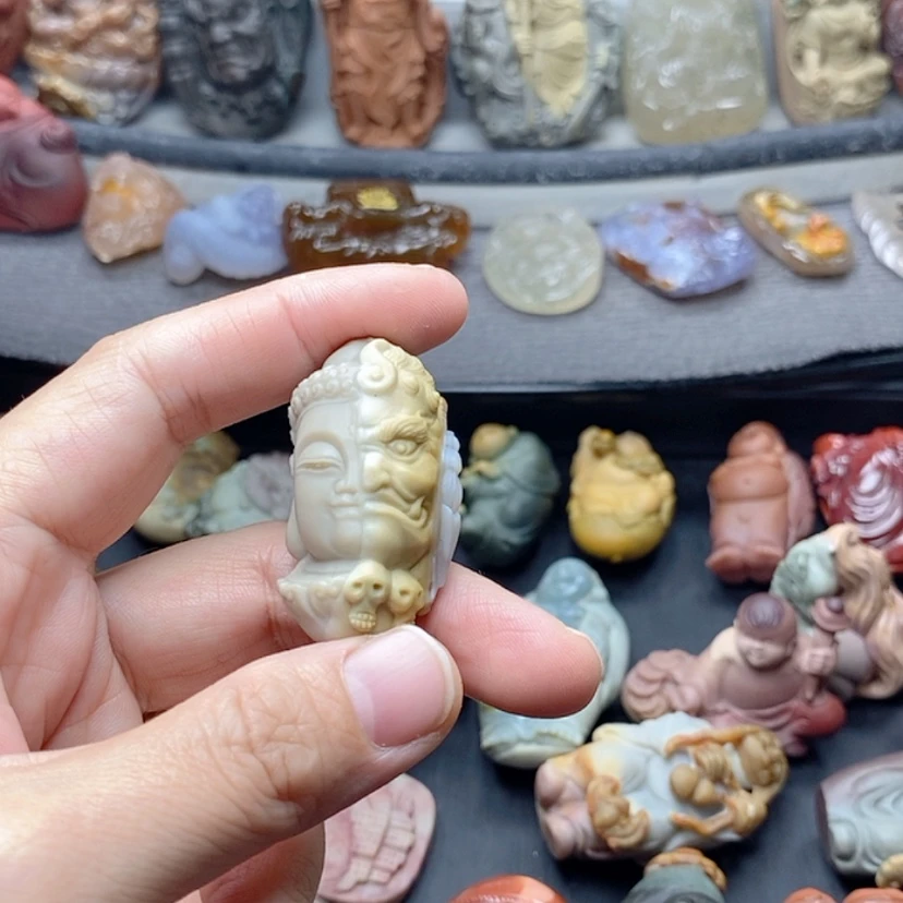 【闪购商品】定制石英质玉吊坠未镶嵌