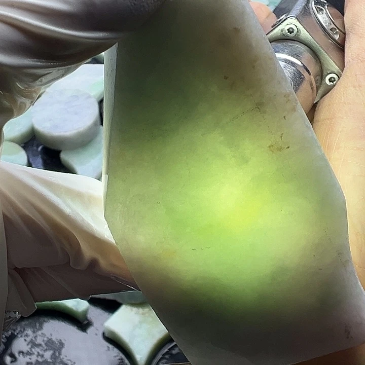 翡翠裸石翡翠冰绿27