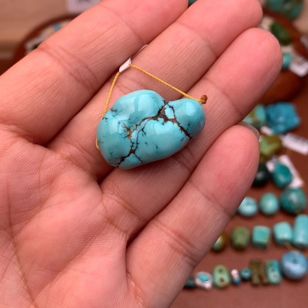 绿松石未镶嵌珠宝奇石