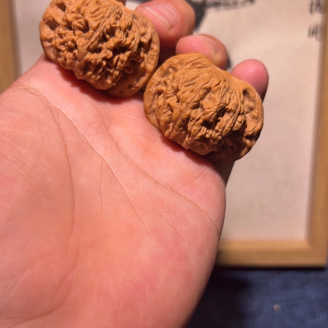 文玩核桃把件43全品大耳朵型狮虎兽