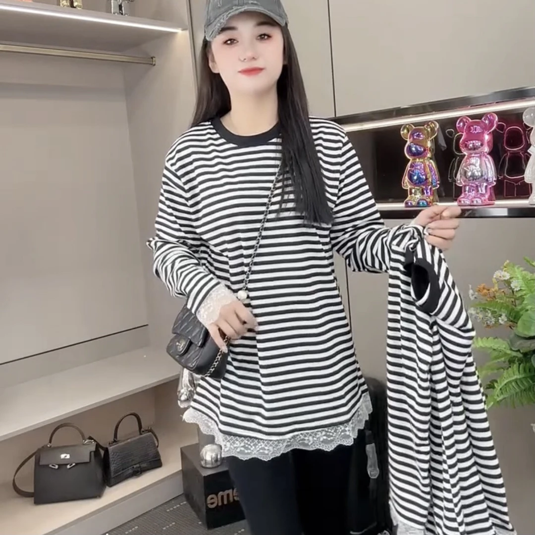 2025春季时尚减龄宽松显瘦打底T恤女拼接百搭圆领蕾丝长袖上衣