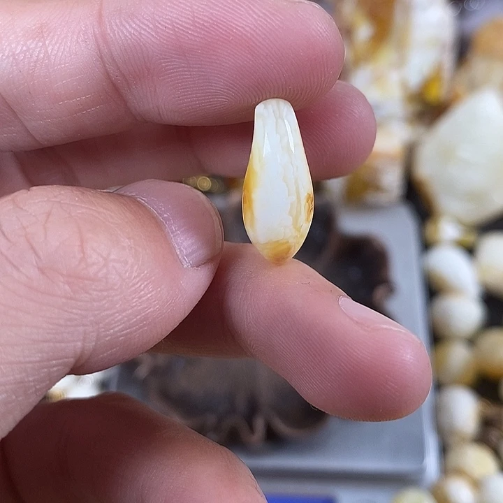 琥珀未镶嵌裸石我