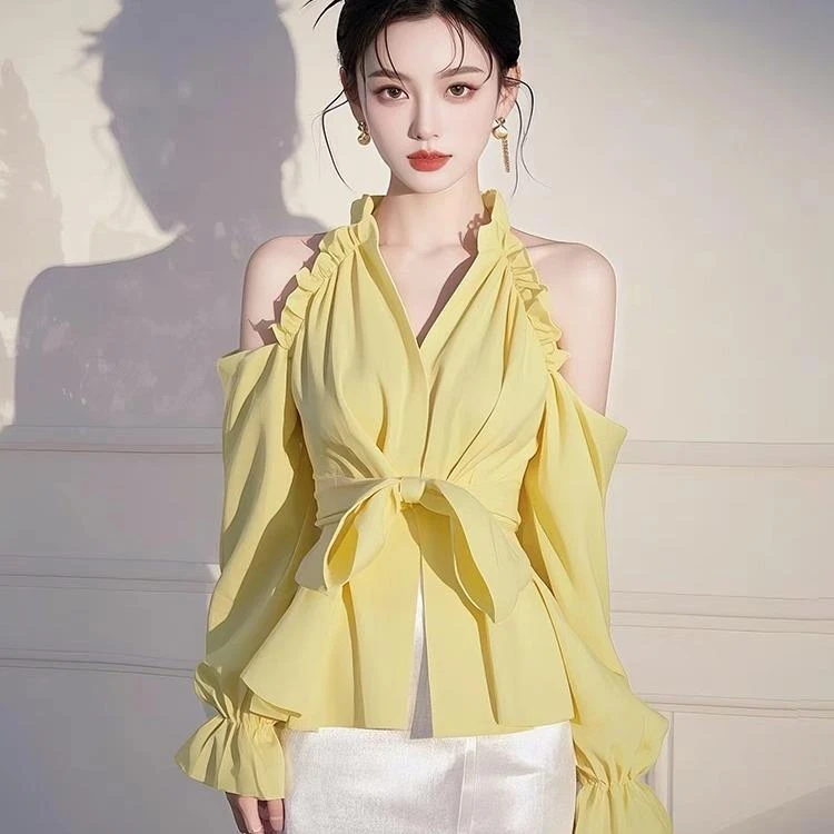 设计感露肩蝴蝶结黄色衬衫女装春季高级感独特小众超好看漂亮上衣