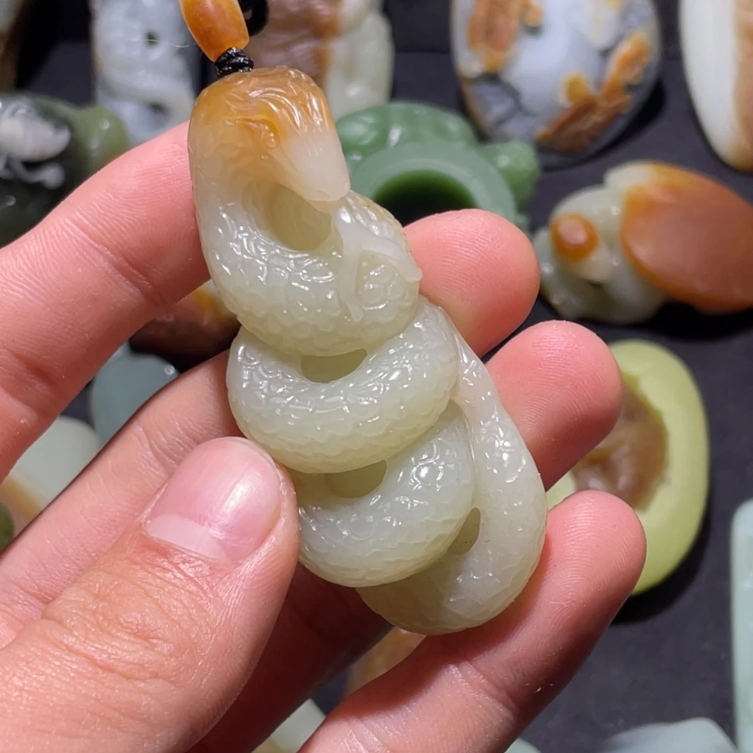 和田玉未镶嵌挂件