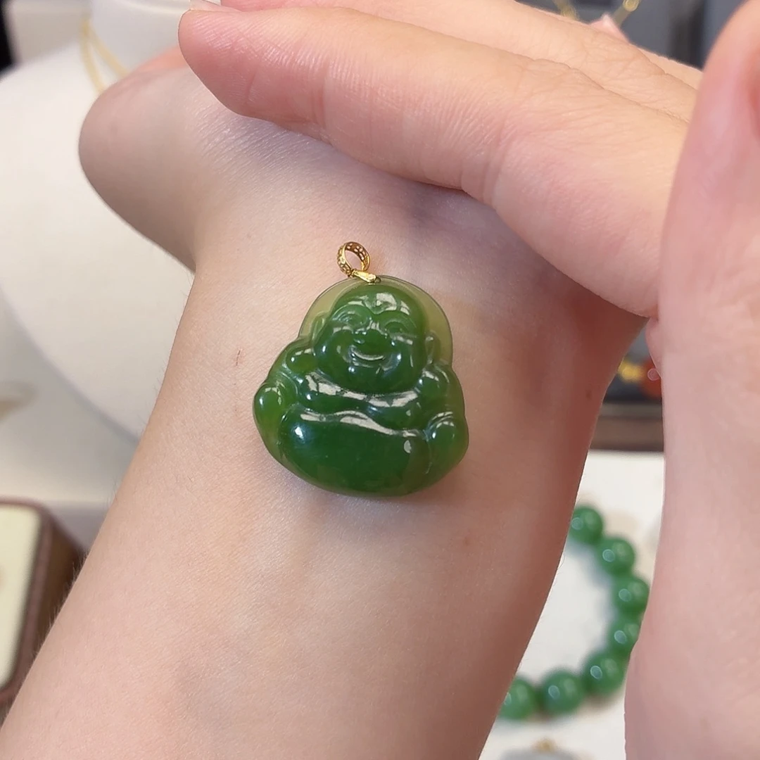 和田玉18K金镶嵌颈饰