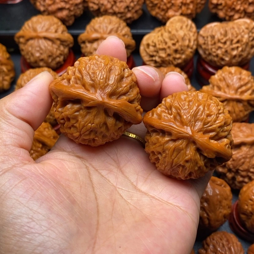 【闪购商品】文玩核桃把件43宫灯