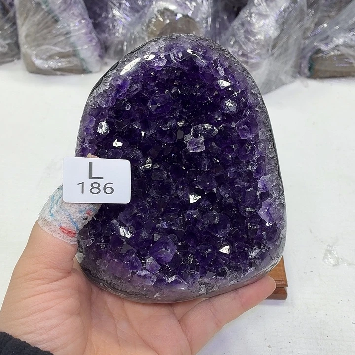 未镶嵌水晶摆件天然紫水晶