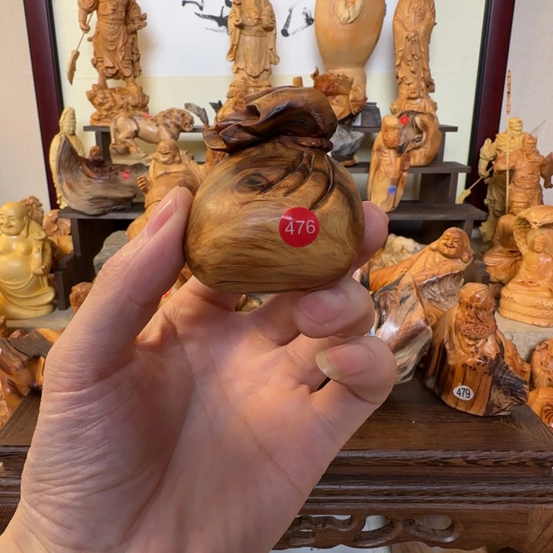 崖柏小木匠艺雕一物一拍