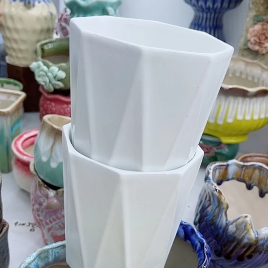 多肉绿植陶瓷花盆9.9包邮，有空