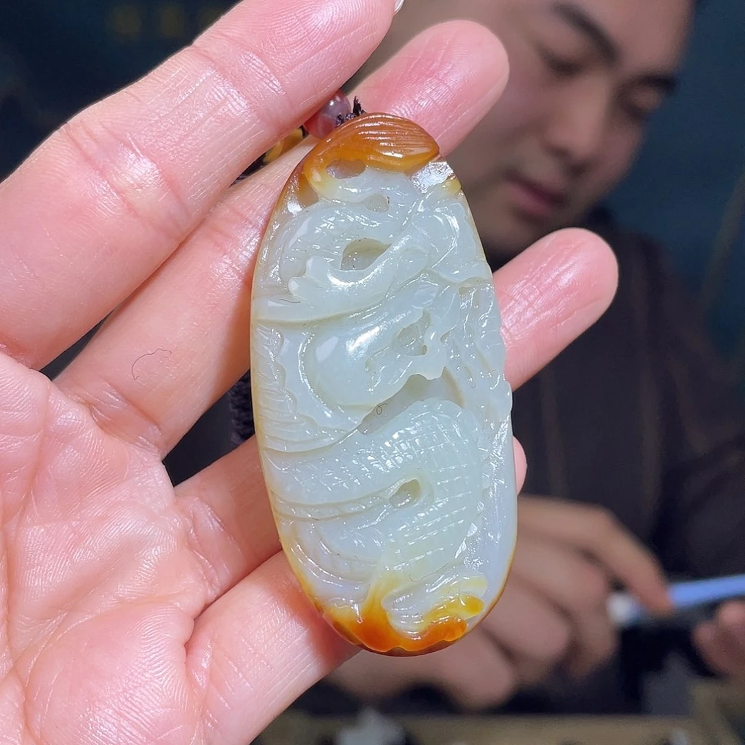 和田玉颈饰未镶嵌