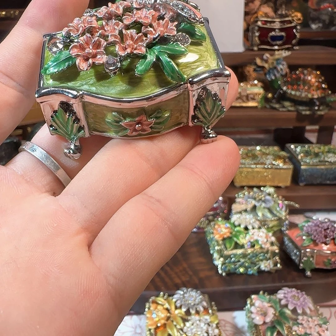 手工制品请勿吹毛求疵