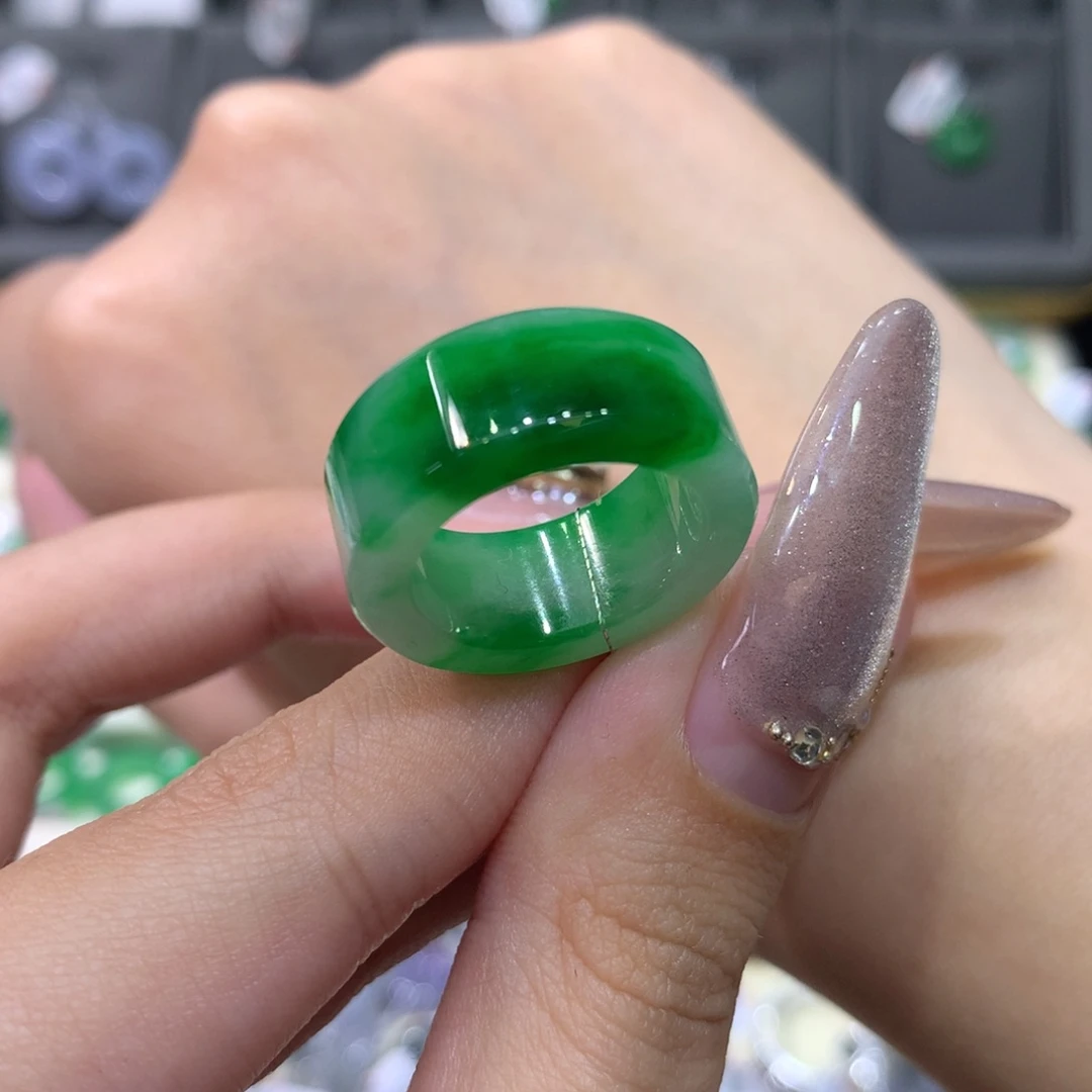 翡翠戒指未镶嵌10-11方戒