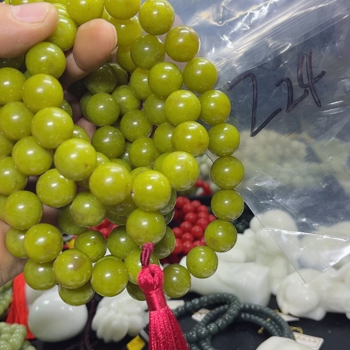 蛇纹石玉项链未镶嵌拓**技