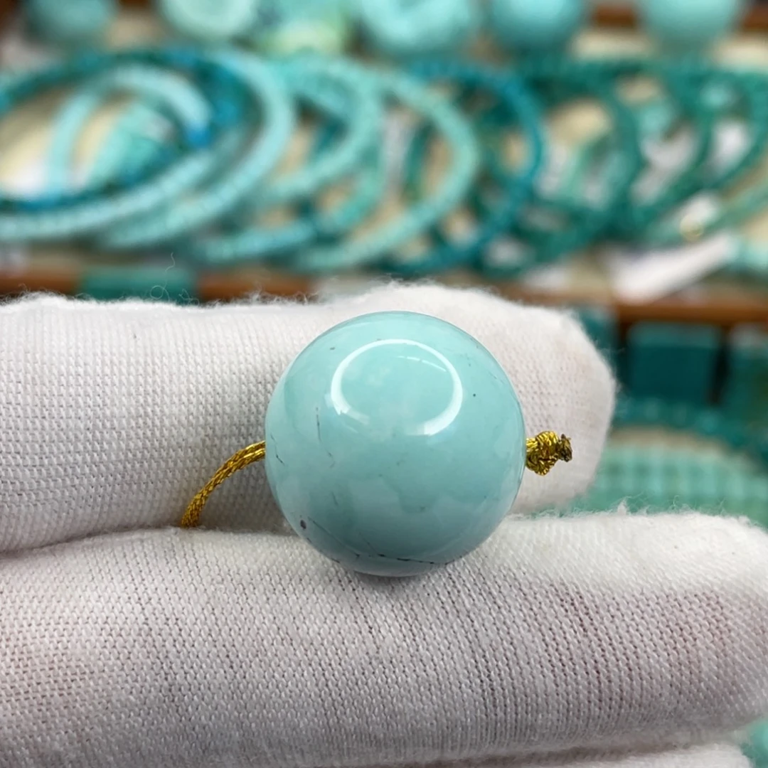 绿松石未镶嵌挂件