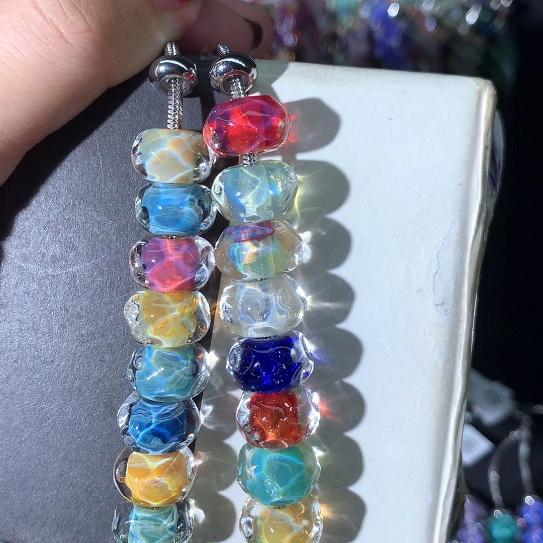 颈饰玻璃黑****作621手串