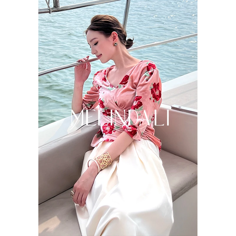 Melinda Li【朱丽叶】早秋法式复古桑蚕丝丝绒玫瑰印花五分袖上衣