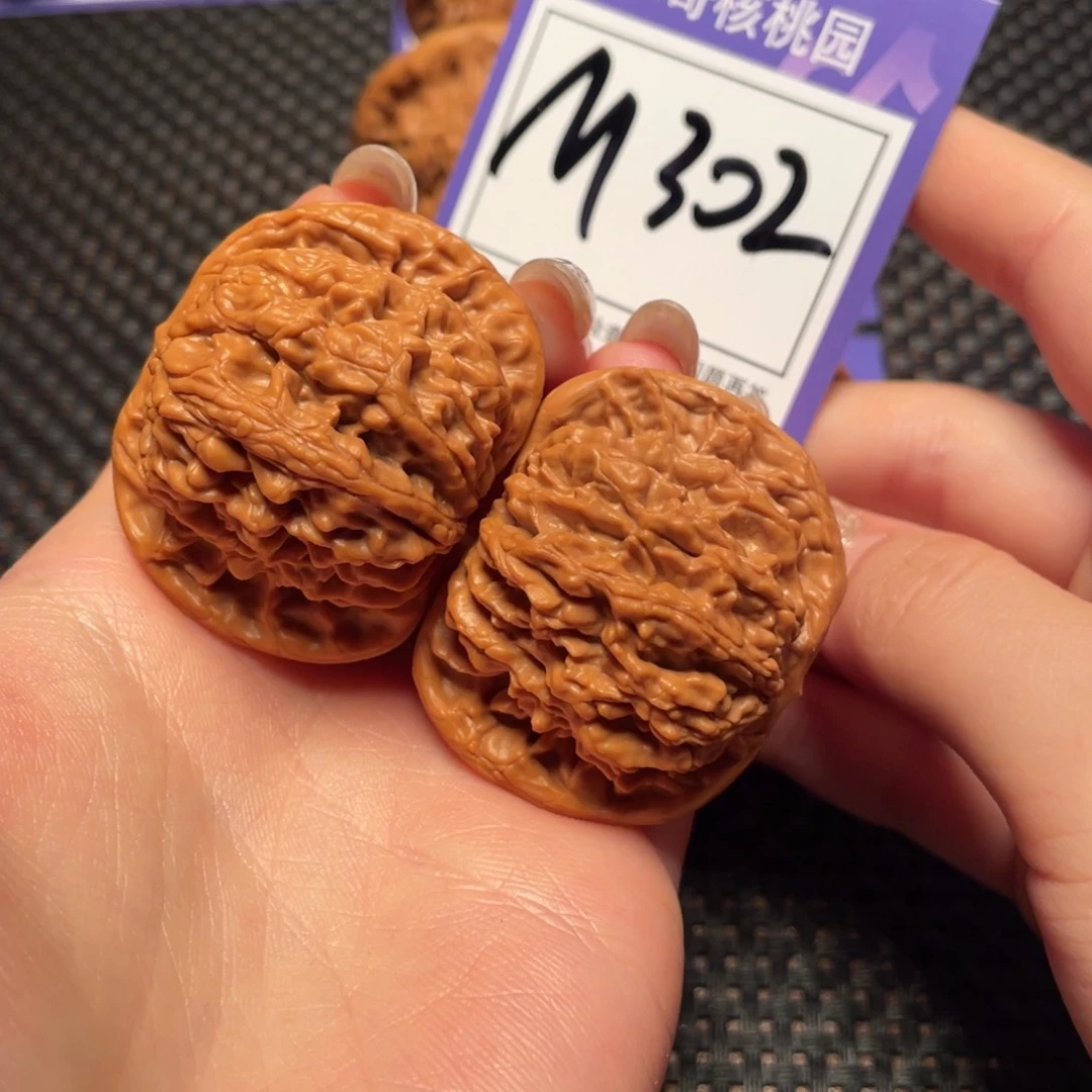 文玩核桃把件M302号 4.4➕虎头