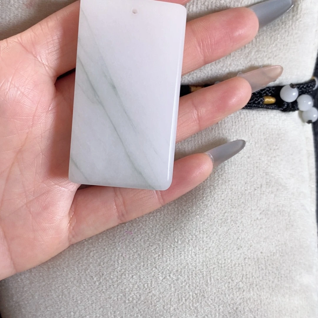 石英质玉颈饰未镶嵌