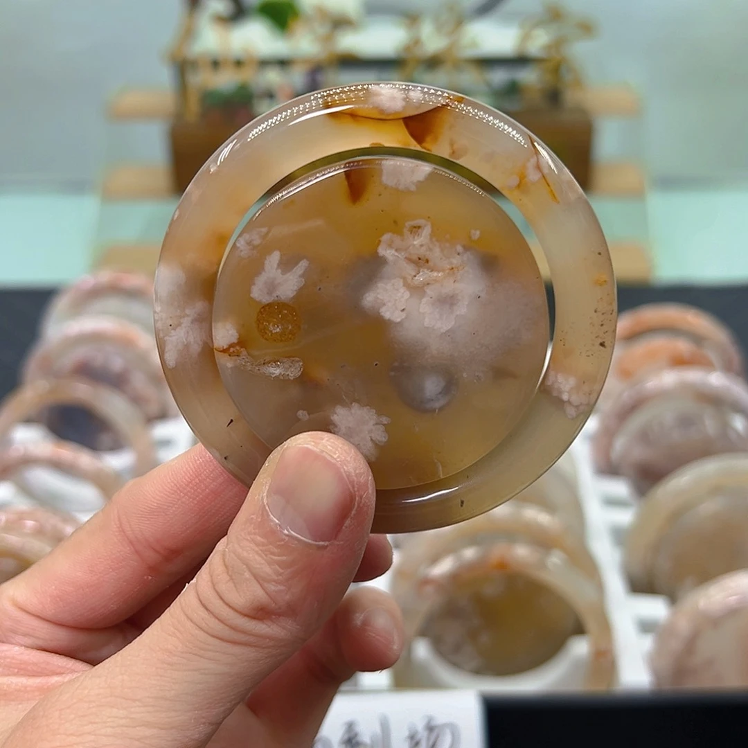 玛瑙/玉髓手镯未镶嵌