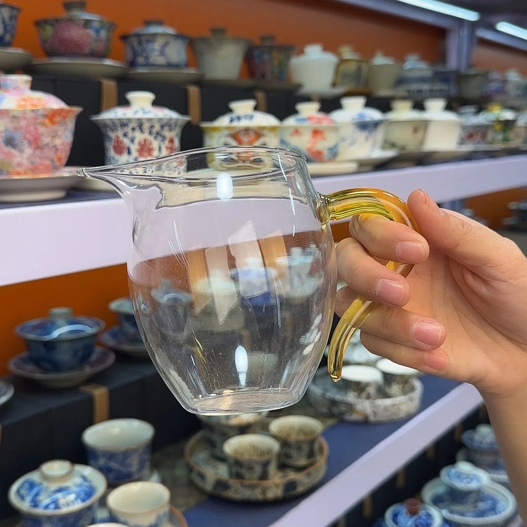 我在外面吃东西了哈我要睡觉咯我