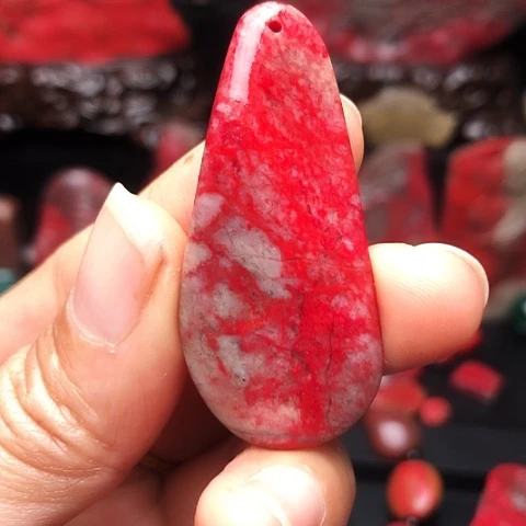 昌化鸡血石昌化鸡血石挂件